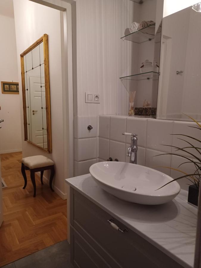 Luxury Living Kopernik Apartment Варшава Екстериор снимка