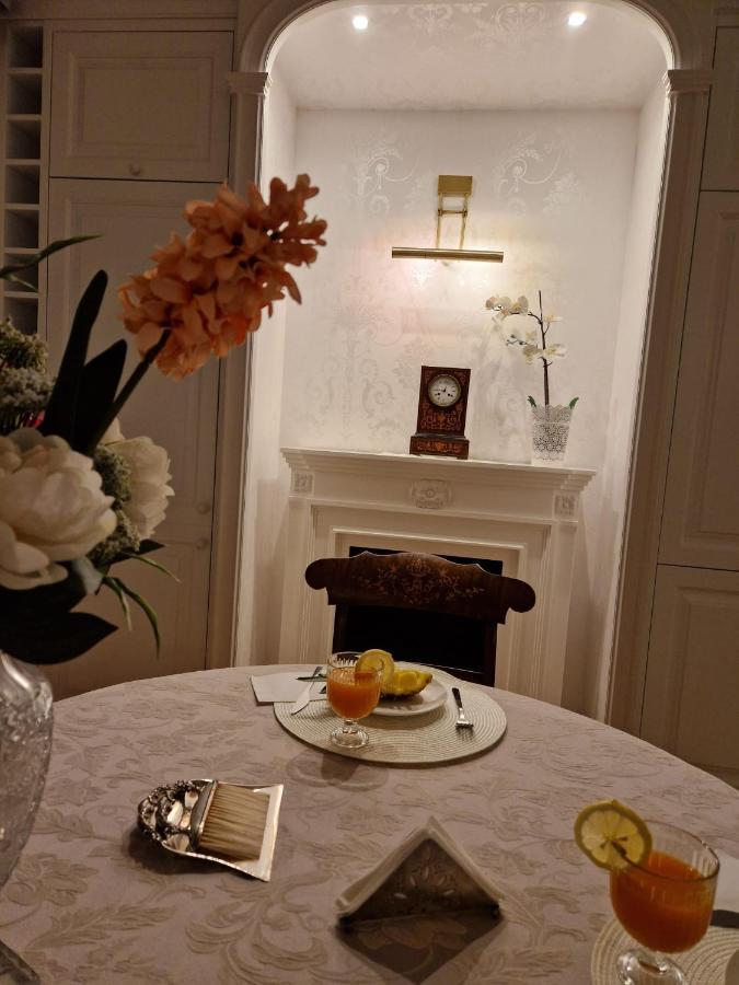 Luxury Living Kopernik Apartment Варшава Екстериор снимка